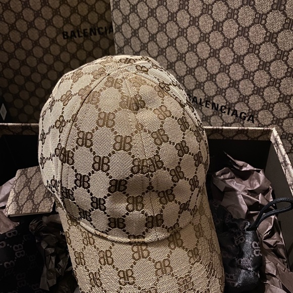 Balenciaga hacker hat in brown size S - Picture 2 of 7